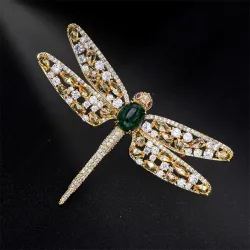 Broche de libélula de cristal na moda