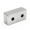 N35 - neodymmagnet - starkt block - 40 * 20 * 5 mm - med dubbla 5 mm hål - 2 stycken