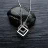 Collier de style punk - pendentif en forme de cube évidé - unisexe