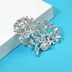 Elegant brosch - körsbärsblomma