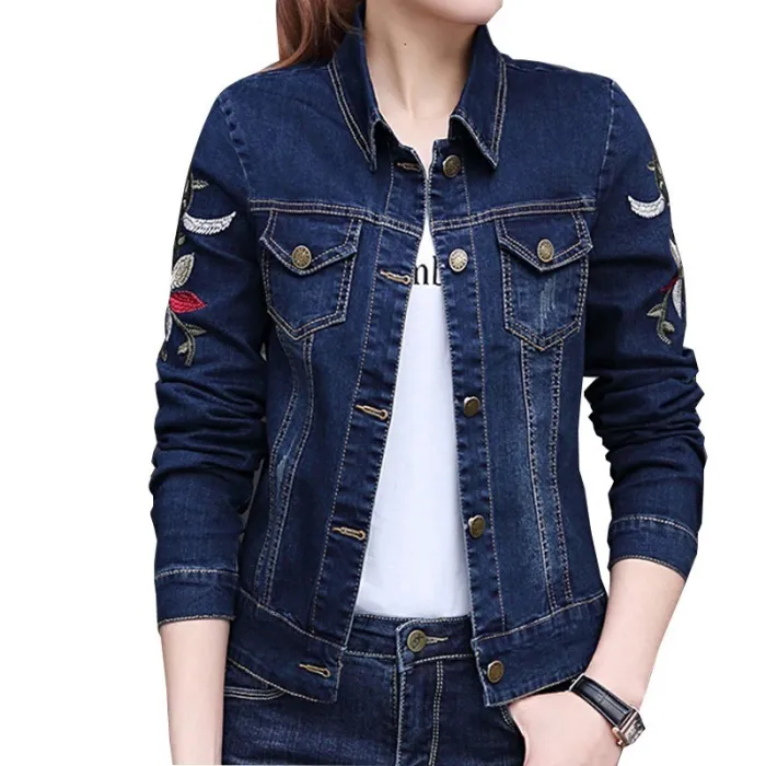 Short jeans jacket - vintage flower embroideryJackets