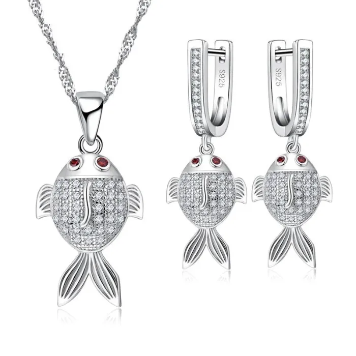 Stilig smykkesett - halskjede - øredobber - fisk med røde øyne - 925 sterling sølv - cubic zirconia
