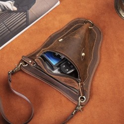 Trendige Umhänge-/Hüfttasche aus echtem Leder in Stierkopfform