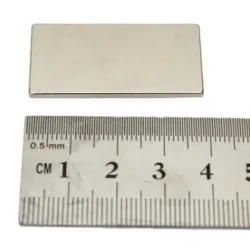 N35 - aimant néodyme - bloc puissant - 40 * 20 * 2mm