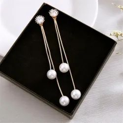 AretesPendientes largos elegantes con perlas / cristal