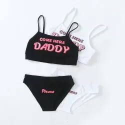 Sexy undertøyssett - kort topp - truser - COME HERE DADDY PLEASE bokstaver