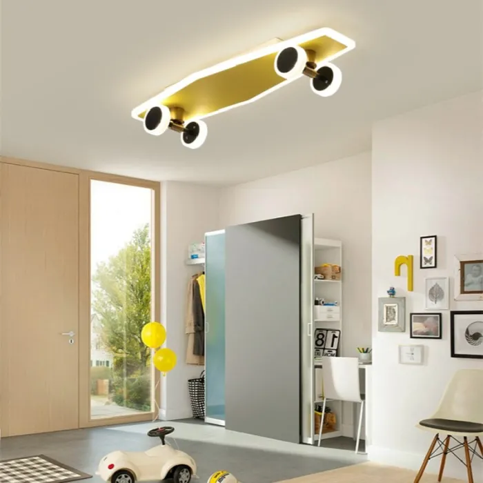 Moderne LED-Deckenleuchte - Skateboard