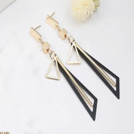 Boucles d'oreilles pendantes à la mode - carrées - triangulaires
