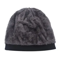 Varm strikket lue - med tykk pels inni - unisex