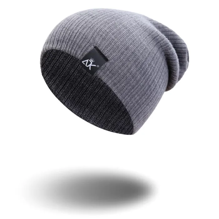 Stickad vintermössa - unisex mössa