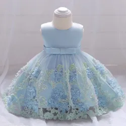 Elegant pigekjole - blomsterchiffon - lynlås - sløjfe
