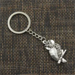 Porte-clés hibou argenté vintage