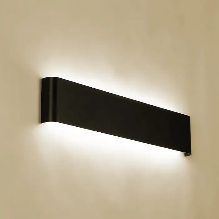 Applique LED moderne en aluminium