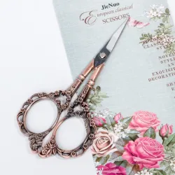 Clippers & TrimmersTijeras de uñas de estilo antiguo - patrón floral vintage