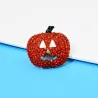 Kryształowa broszka z dynią na HalloweenBroszki