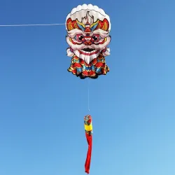 Fargerik 3D løvedrage - med håndtak / line