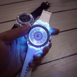 GENEVA - Montre à quartz - cristaux - bracelet en silicone - avec lumière LED