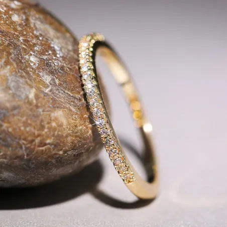 Minimalistisk damering - cubic zirconia