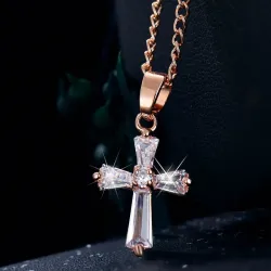 Kristallkorsformad hängsmycke - med halsband