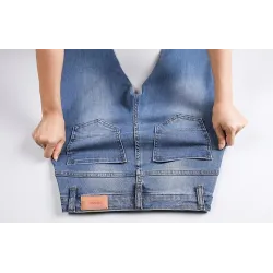 Bleistiftjeans mit hoher Taille - Stretch-Lycra - Slim