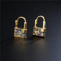 Boucles d'oreilles en or en forme de cadenas - avec cristaux