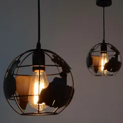 Modern taklampa i järn - klotformad - 60W