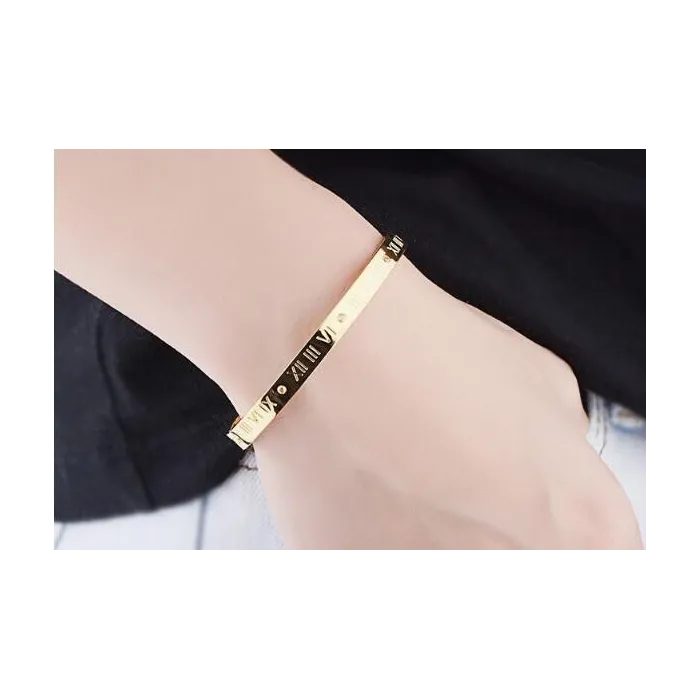 Bracciale elegante - numeri romani portafortuna scavati - acciaio al titanio - unisex