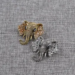 Vintage krystal elefant broche