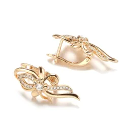 Boucles d'oreilles élégantes en or rose - fleur de cristal