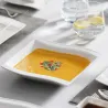 Elegant servis - middagsset i vitt porslin - koppar - fat - tallrikar