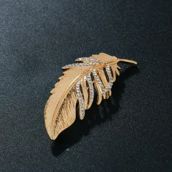 Broche plume dorée - avec cristaux