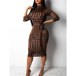VestidosVestido midi clásico - manga tres cuartos - rayas geométricas color negro