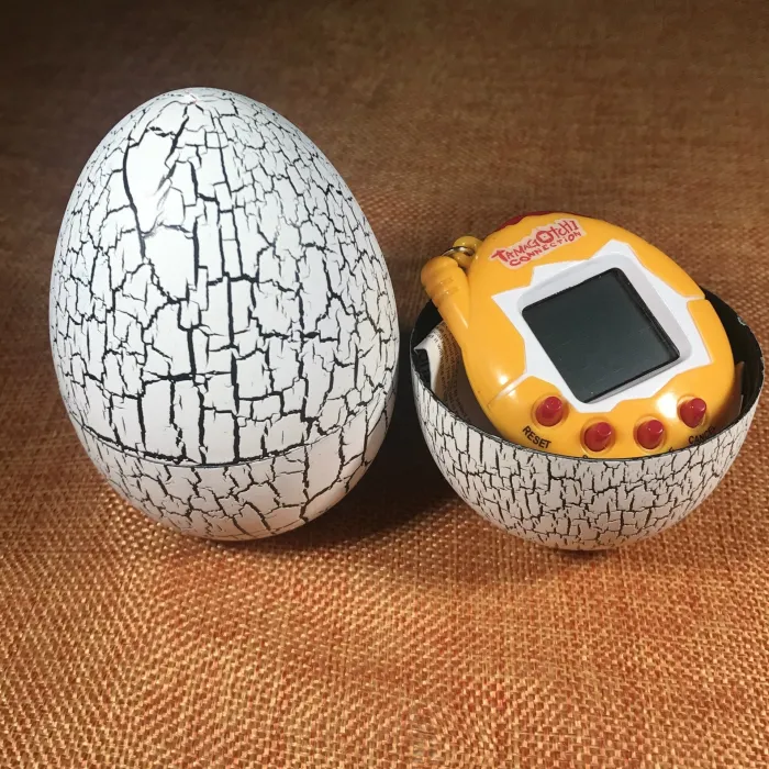 Digitaalinen / virtuaalinen / kyberlemmikki - crack egg - hauska elektroninen lelu