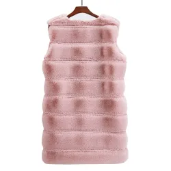 Elegant ermeløs kåpe - pelsvest