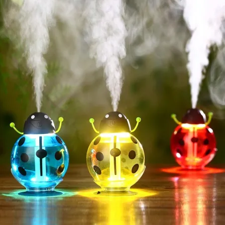 Ultraäänikostutin - eteeristen öljyjen diffuusori - leppäkertun muoto - USB - LED - 260 ml