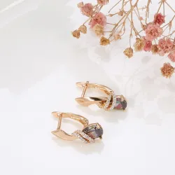 Boucles d'oreilles luxueuses en or rose - zircons colorés / cristaux