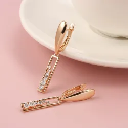 Elegant long earrings - rose gold / crystalsEarrings