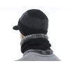 Cappello invernale da uomo con sciarpa - set