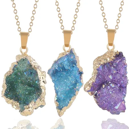 Pendentif en pierre de cristal naturel - avec collier