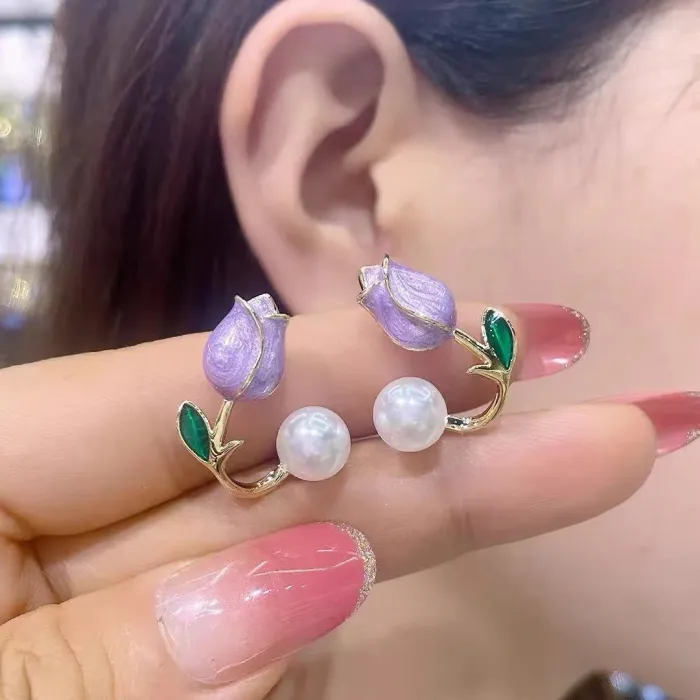 Tulipe / perle - boucles d'oreilles clous