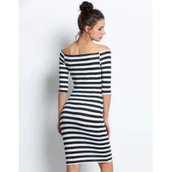 Off shoulder stripete kjole - slank