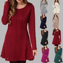Kort strikket kjole - langermet genser