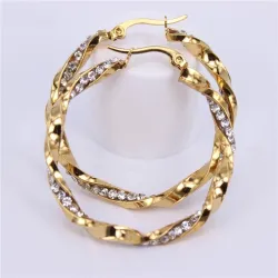 Boucles d'oreilles créoles dorées avec cristaux
