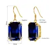 Boucles d'oreilles de luxe en or avec saphir bleu