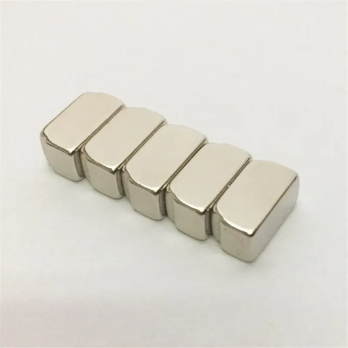 N50 - ímã de neodímio - forte bloco em forma de T - 10,5 mm * 5 mm * 5,8 mm