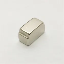 N50 - magnete al neodimio - forte blocco a forma di T - 10,5 mm * 5 mm * 5,8 mm
