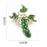 Concombre en cristal vert - broche