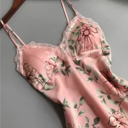 Sexet blomstret nattøjsskjorte - minikjole