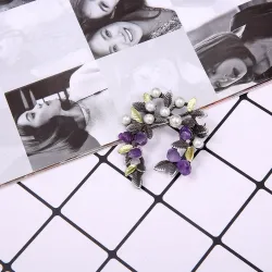 Lilla treblad med perler - nålesølje