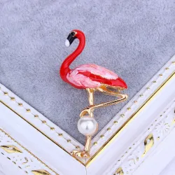 Flamant rouge avec perle - broche